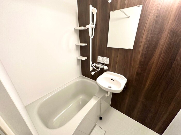 物件内観写真12　(バス／シャワールーム等)