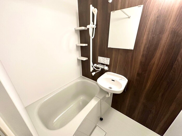 物件内観写真12　(バス／シャワールーム等)