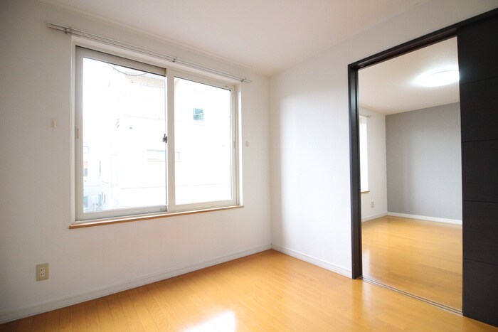 物件内観写真10　(居室)