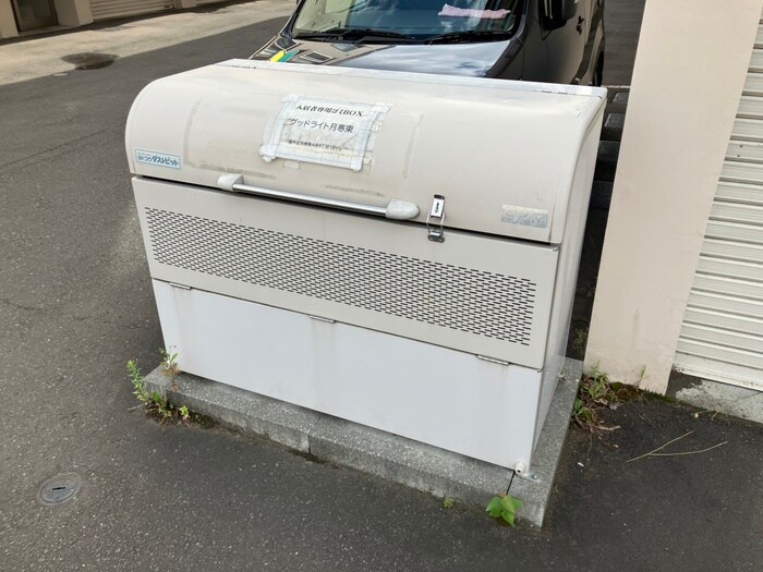 物件外観写真6　(建物設備)