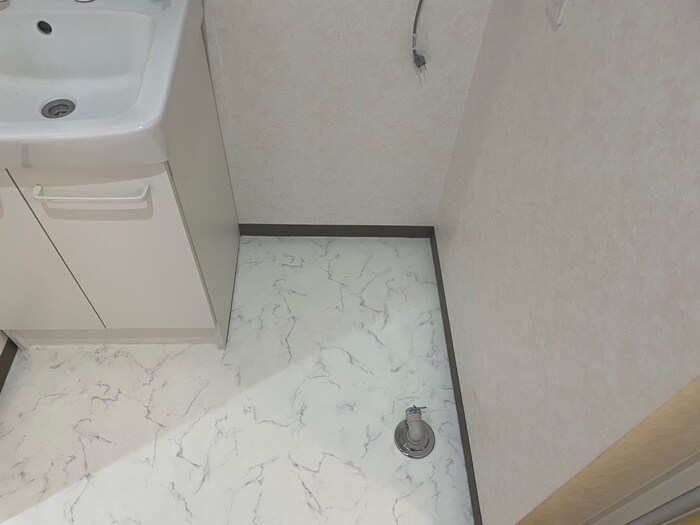 物件内観写真14　(洗濯機置場)