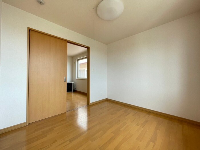 物件内観写真19　(居室)