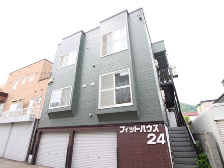 フィットハウス２４外観写真