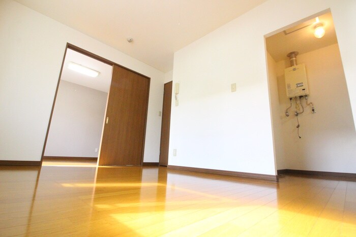 物件内観写真9　(居室)