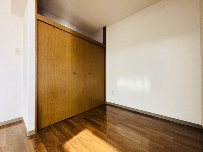 物件内観写真11　(居室)