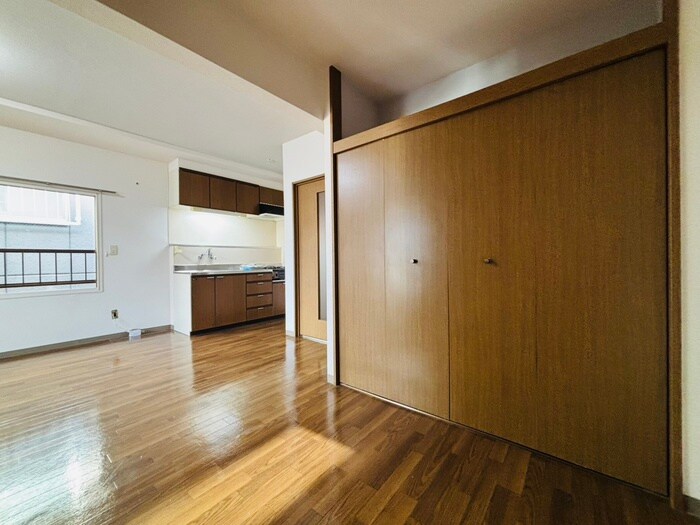 物件内観写真12　(居室)