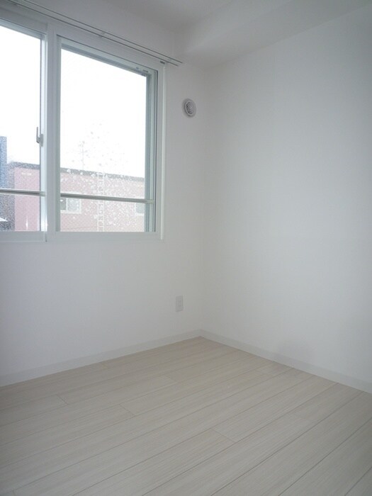 物件内観写真11　(居室)