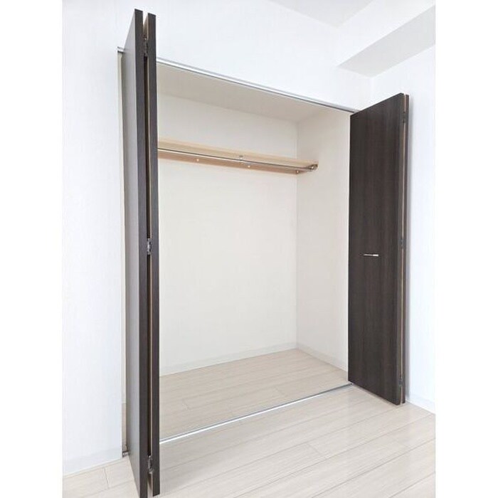 物件内観写真11　(収納)