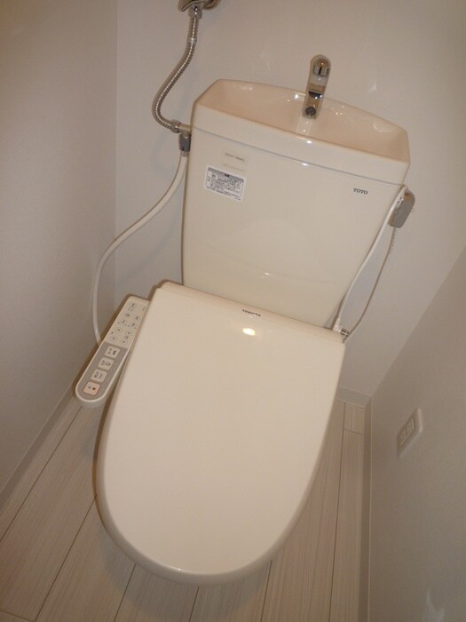 物件内観写真15　(トイレ)