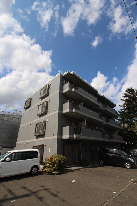 物件外観写真2　(外観写真)