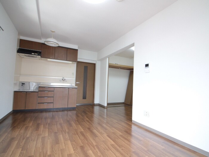 物件内観写真9　(居室)