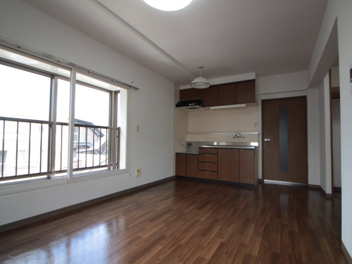 物件内観写真10　(居室)