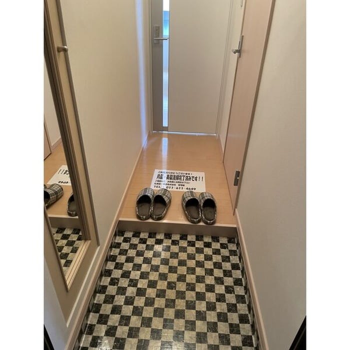 物件内観写真14　(玄関)