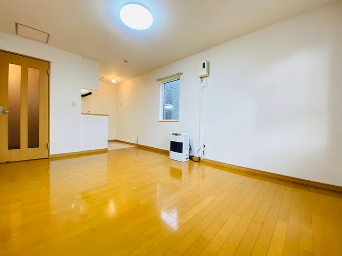 物件内観写真3　(居室)