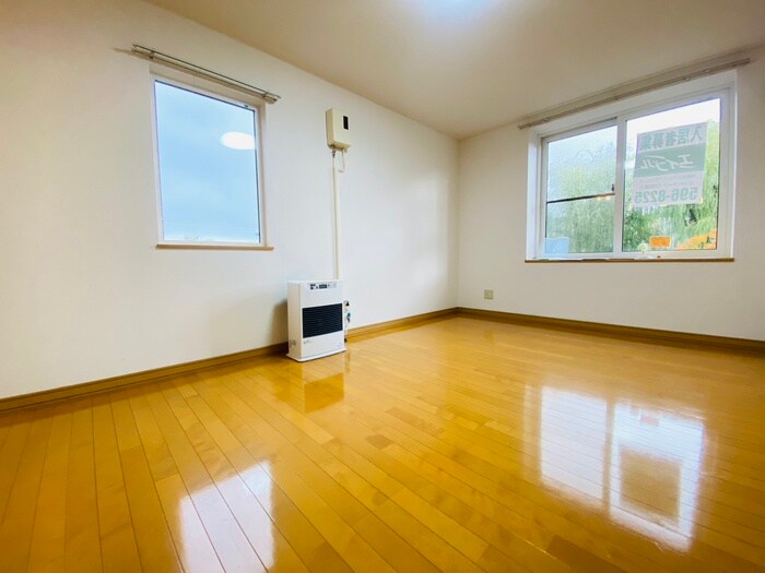 物件内観写真4　(居室)