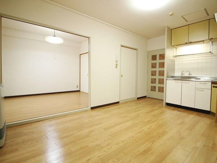 物件内観写真8　(居室)