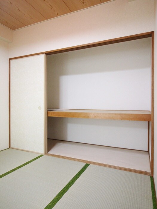 物件内観写真11　(収納)