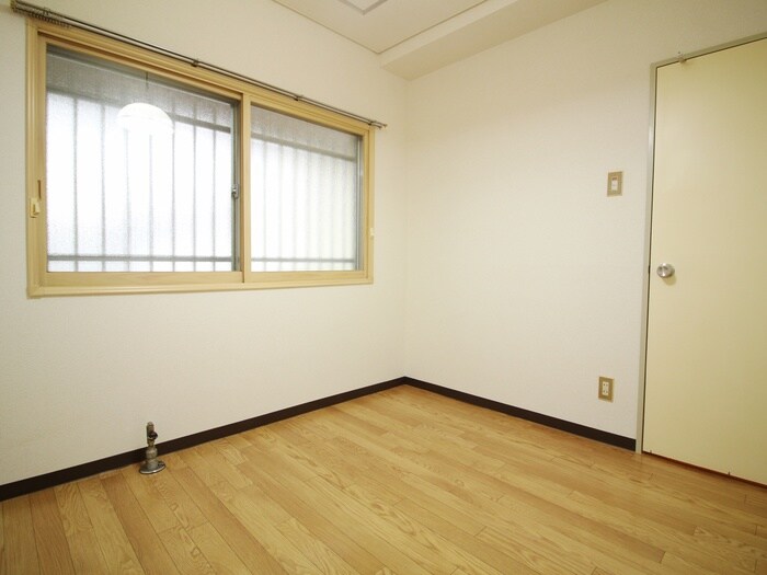 物件内観写真19　(居室)