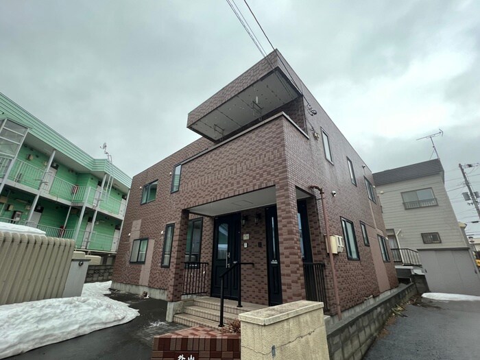 物件外観写真2　(外観写真)