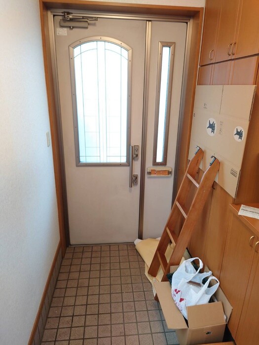 物件内観写真14　(玄関)