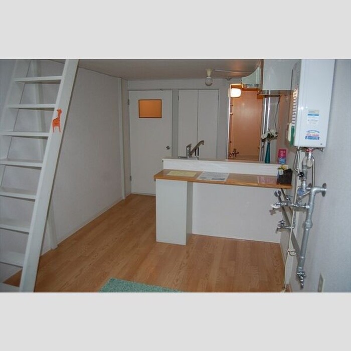 物件内観写真5　(居室)