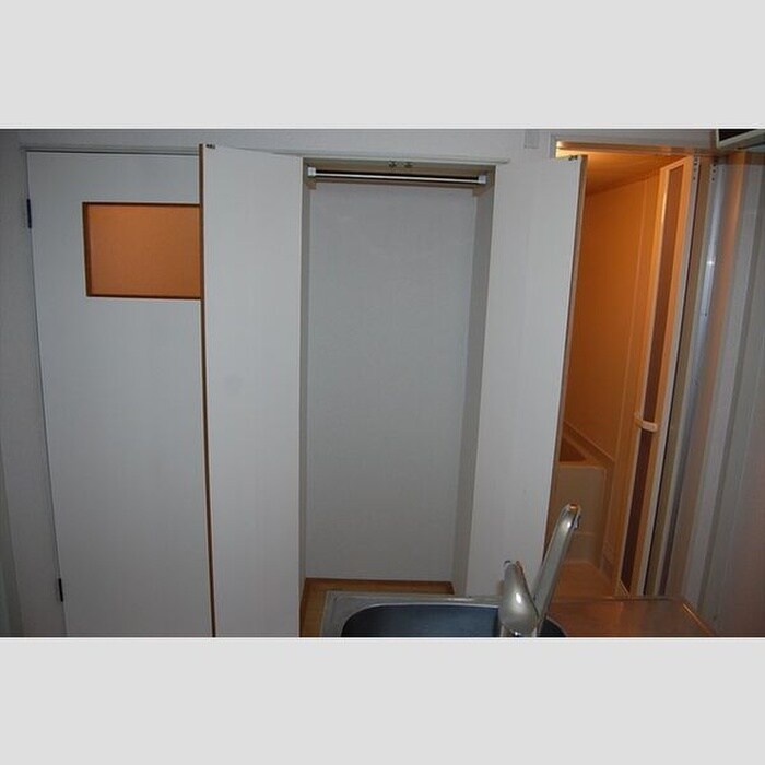 物件内観写真8　(収納)