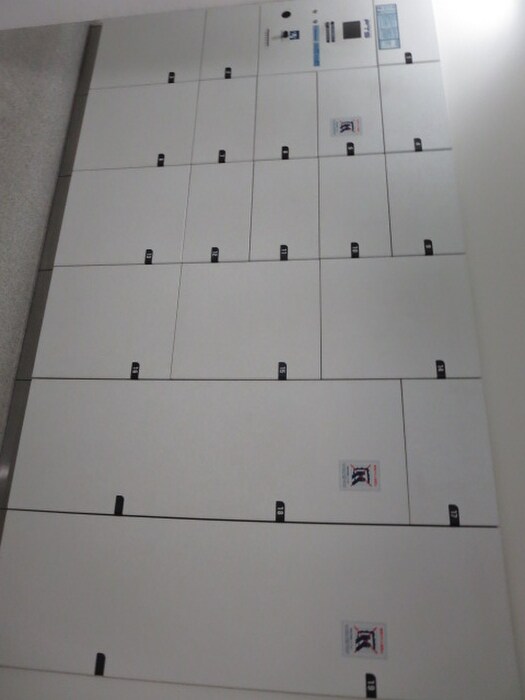 物件外観写真6　(建物設備)