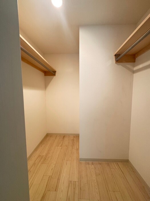 物件内観写真16　(収納)