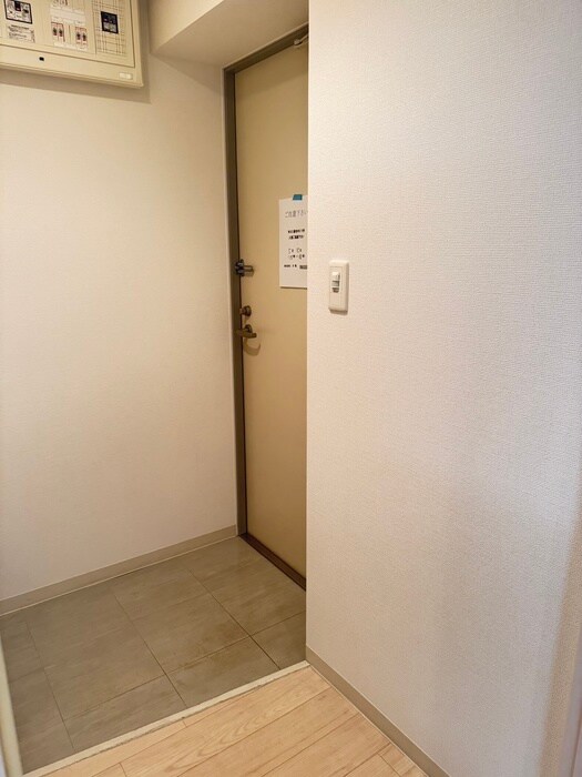物件内観写真21　(玄関)