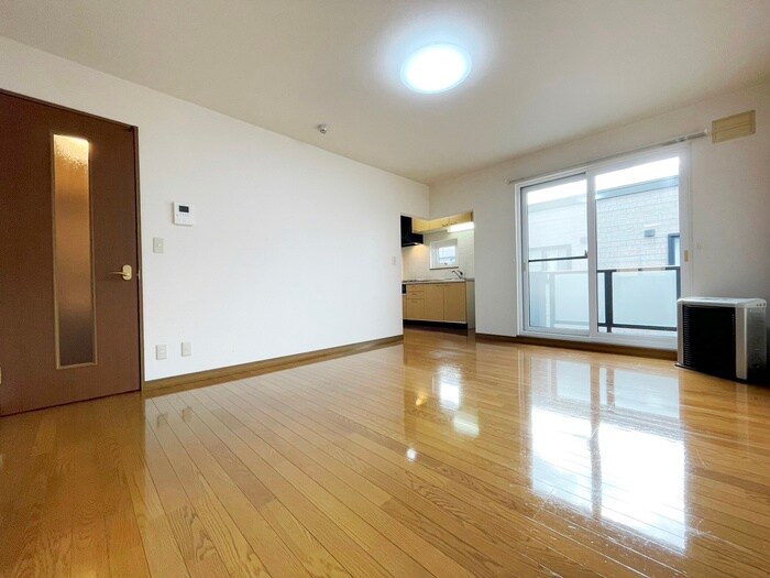 物件内観写真4　(居室)