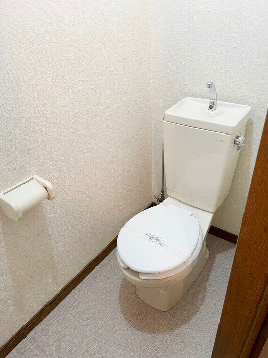 物件内観写真12　(トイレ)