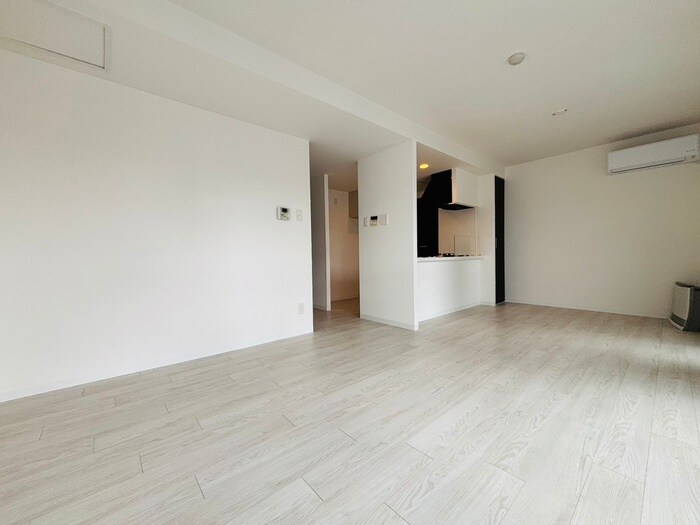 物件内観写真9　(居室)