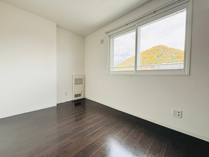 物件内観写真12　(居室)