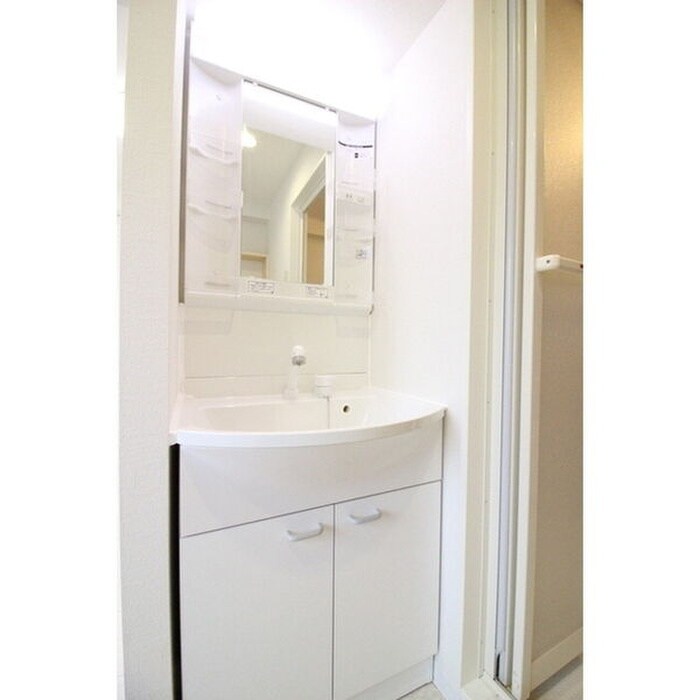 物件内観写真12　(洗面)