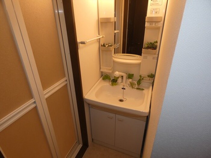 物件内観写真9　(洗面)