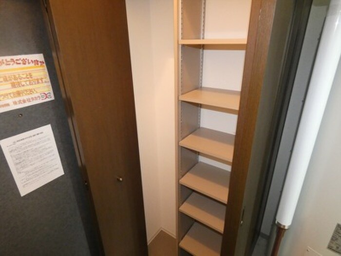物件内観写真13　(靴箱)