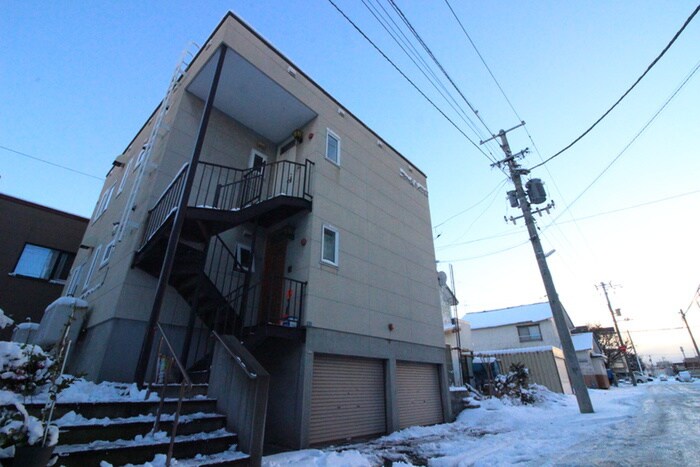 物件外観写真2　(外観写真)