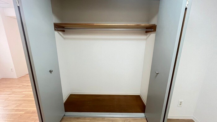 物件内観写真15　(収納)