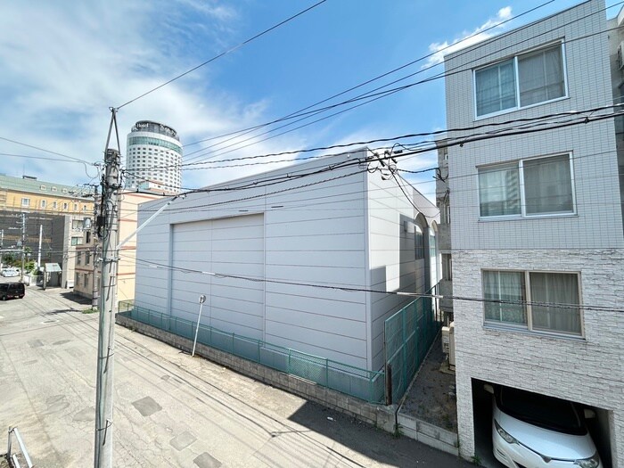 物件内観写真16　(室内からの展望)