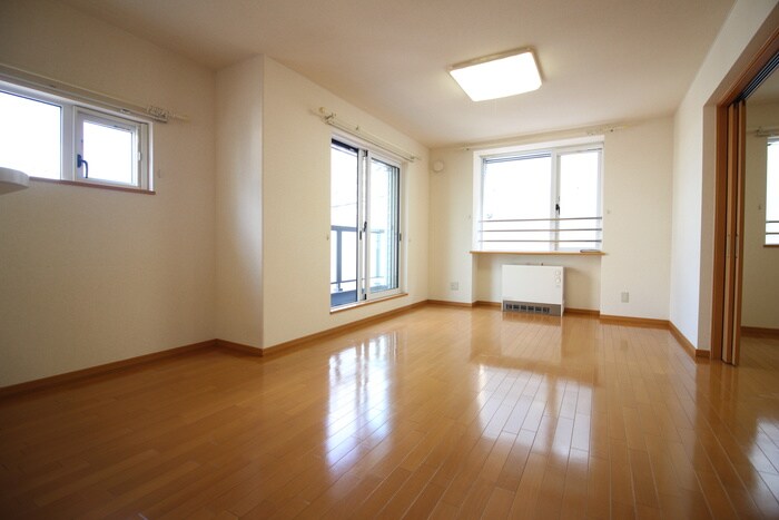 物件内観写真8　(居室)