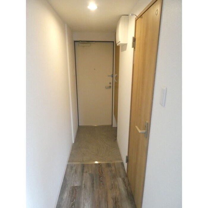 物件内観写真7　(玄関)