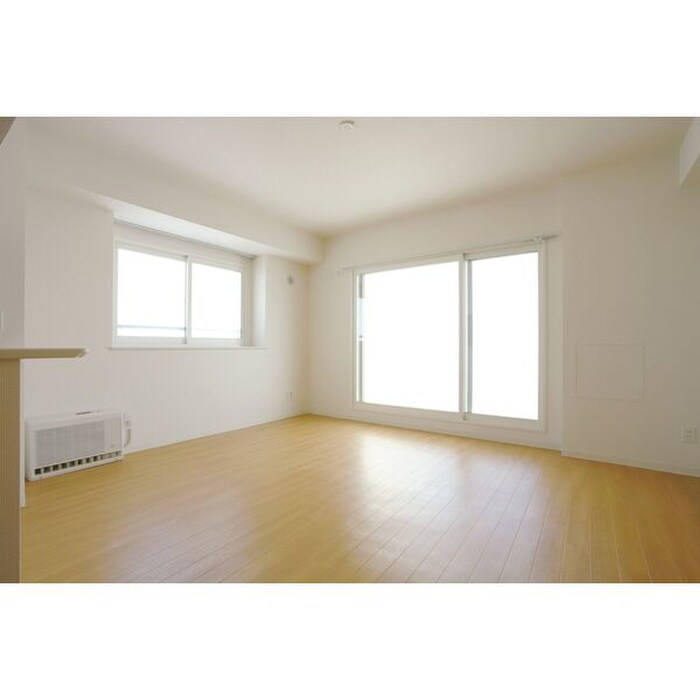 物件内観写真2　(居室)