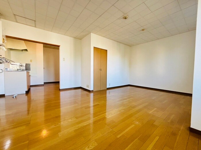 物件内観写真8　(居室)