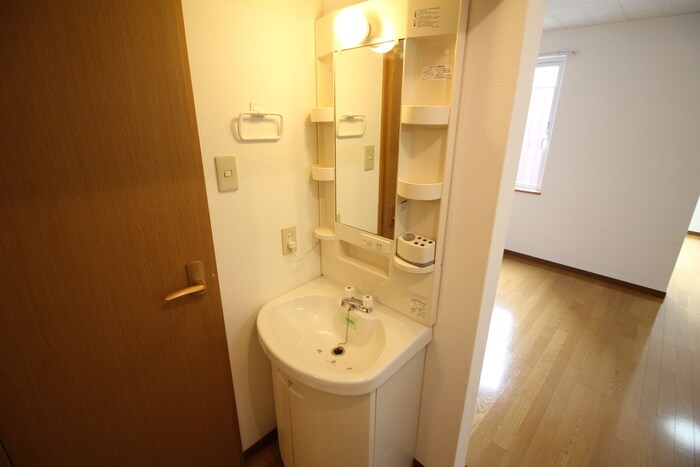 物件内観写真12　(洗面)