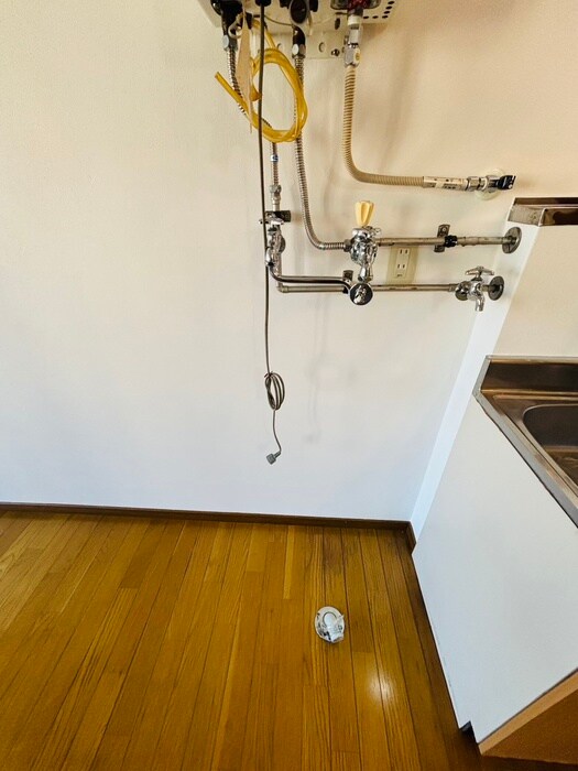 物件内観写真21　(洗濯機置場)