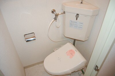 物件内観写真15　(トイレ)