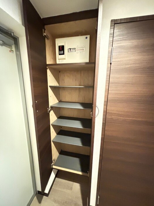 物件内観写真17　(靴箱)
