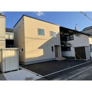 新川2-4戸建外観写真