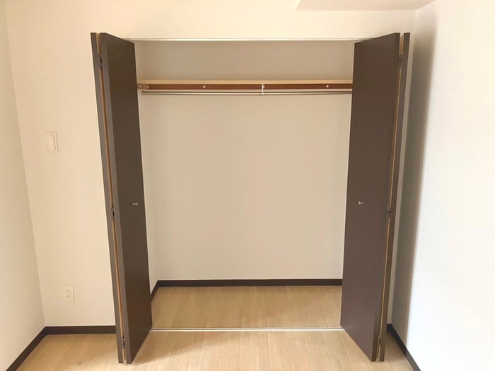 物件内観写真12　(収納)