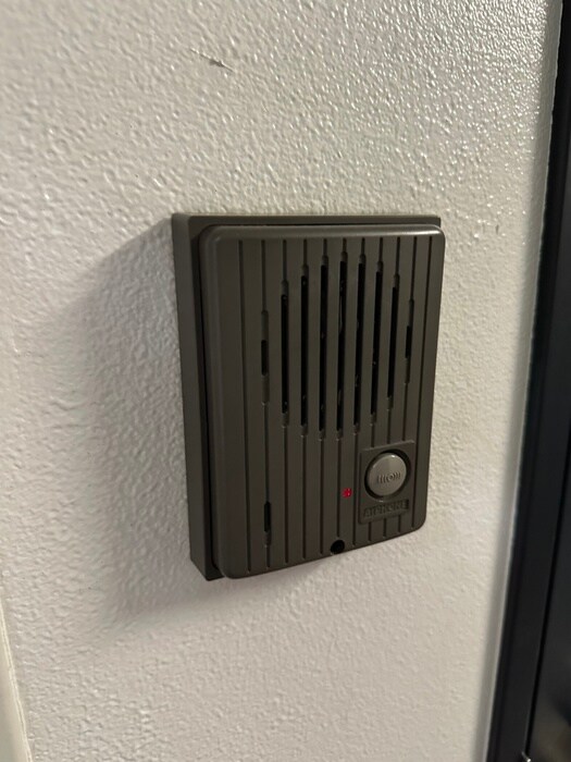 物件外観写真5　(バイク置き場)